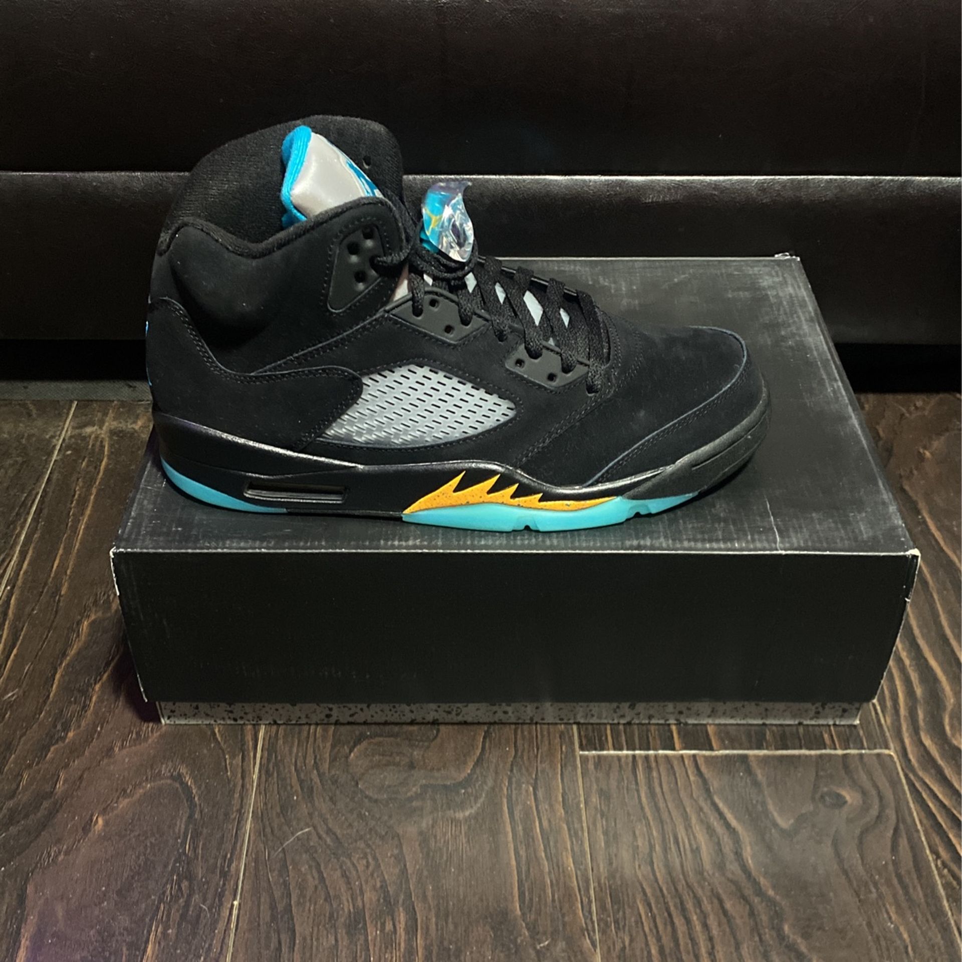 AIR JORDAN 5 AQUA BLUE $200