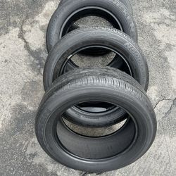 Set. Tires. 235. 55. 17. Nexen