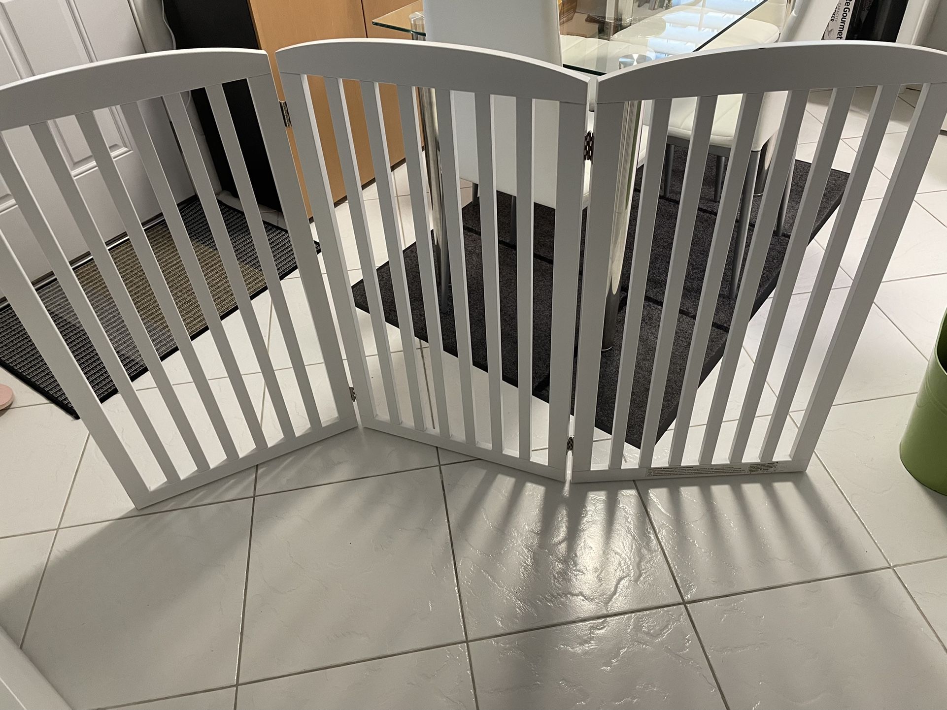 Baby Or Pet Gate. 5 Ft Wide(expandable )3 Ft Tall All Wood With Hinges.