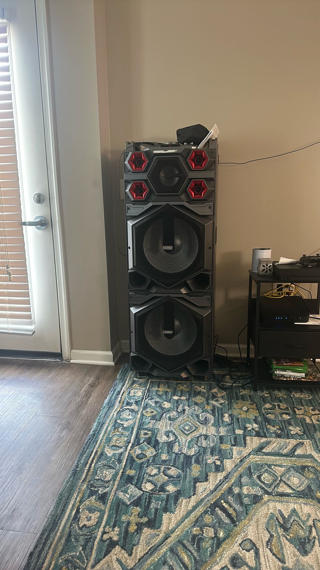Bluetooth Speaker ( Neighbor Buster)