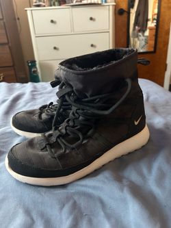 Nike Roshe Winter Sneakers