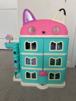The classic gabby dollhouse