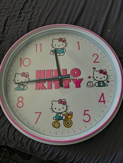 Hello kitty clock