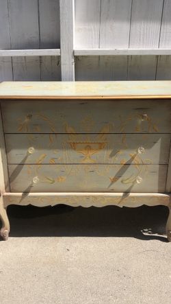 MUST SELL ANTIQUE ESTATE PIECES GOING CHEAP