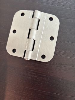 Brushed nickel indoor door hinges