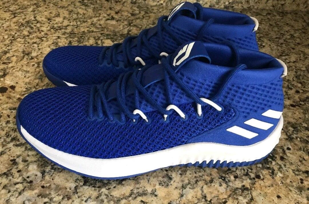 BRAND NEW MENS DAME ADIDAS BASKETBALL SHOES SIZE 11
