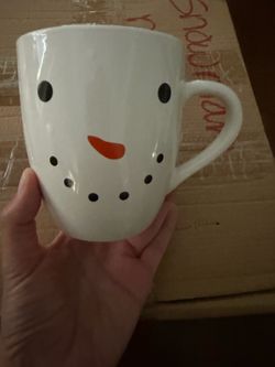 12 -16oz Greenbriar International Snowman Mugs.