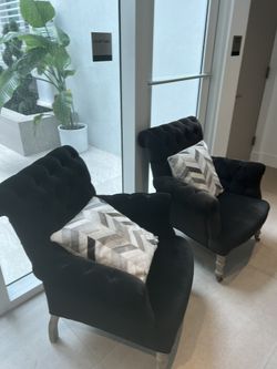 Set of two single chairs