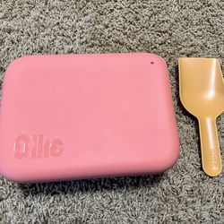 Coral Ollie Food Storage Container