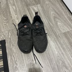 Adidas MND R1 (men size 10) 