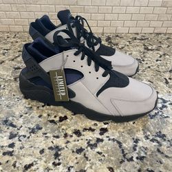 Nike Huarache Size 13