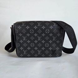 Louis Vuitton Bag Crossover 