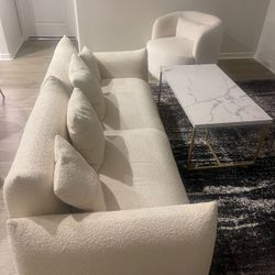 Couch Cream White Boucle