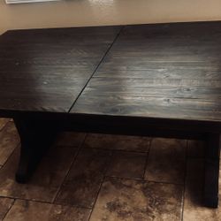 Valencia Dining Table 