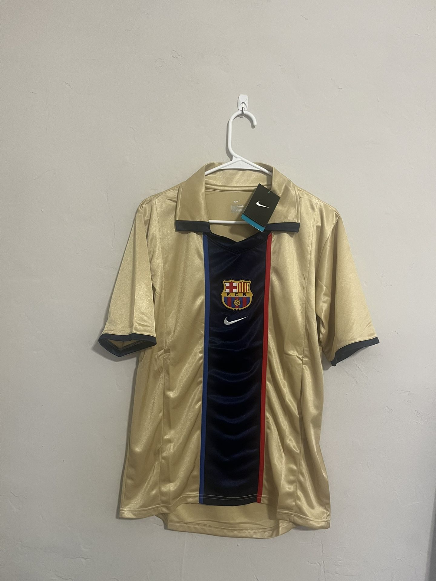 FC Barcelona 2001-02 Away Jersey Small