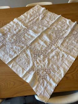 Vintage White Linen Tablecloth with Lace Embroidery