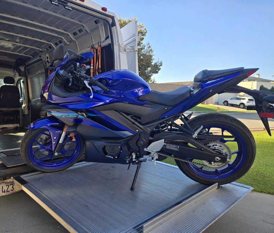 2024 Yamaha r3