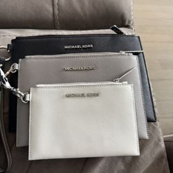 Michael Kors Jet Set Travel Wristlet Trio – Black, Gray & White