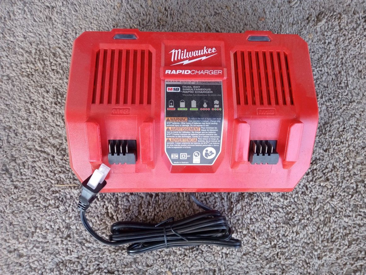 Milwaukee Dual Battery Rapid Charger