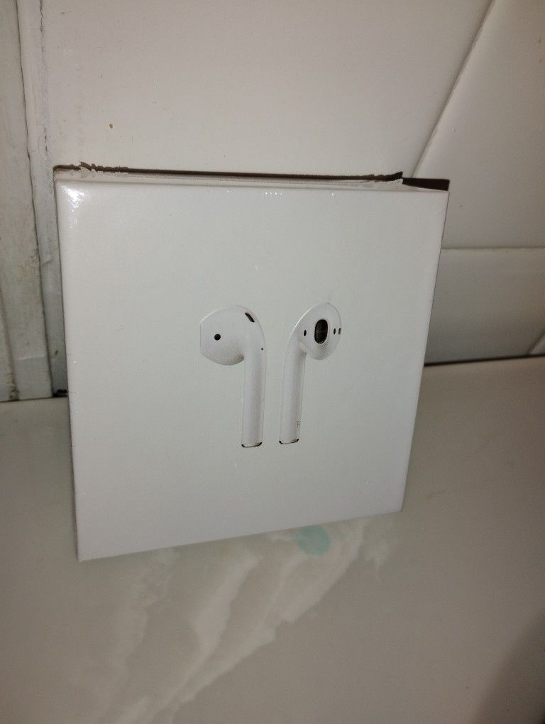 AirPods 2nd Generation SEALED never Opened