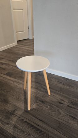Round White Side Table with Wood Legs
