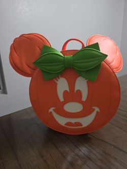 Minnie pumkin loungefly