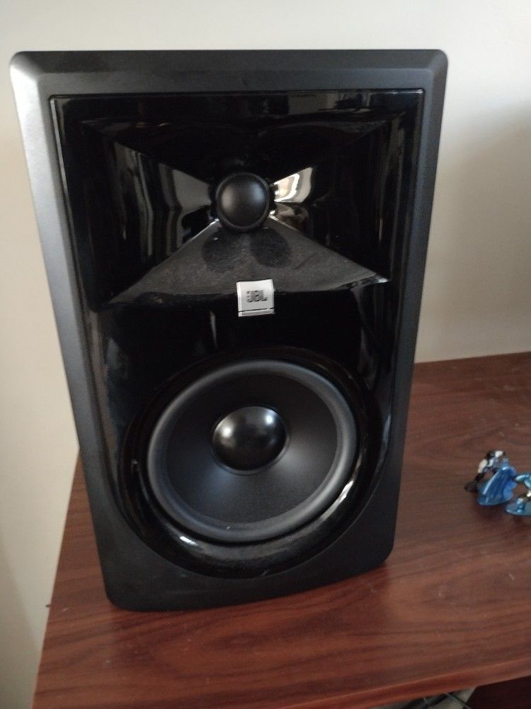 JBL 306P MKII Studio MONITOR pair
