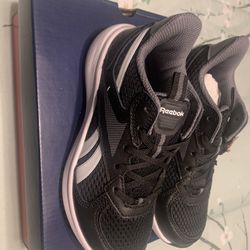 Kids Reebok Shoes (new)