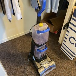 Bissell Carpet Cleaner