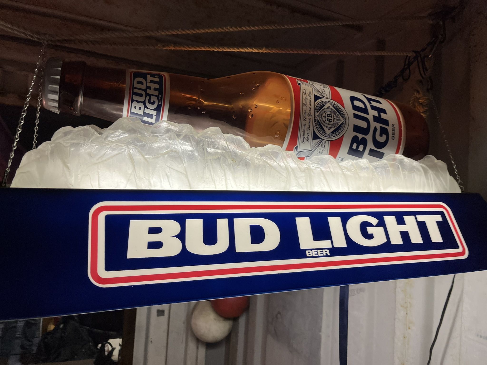 Bud Light Authentic Bar Pool Table Light. Works Great!