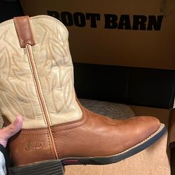 Brown Justin Boots, Size 9