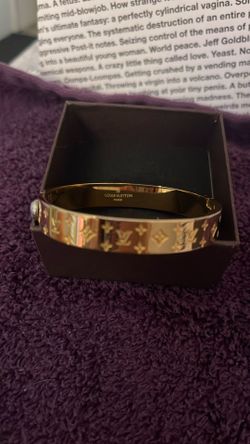 Bracelet