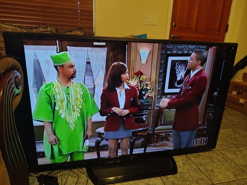 Sharp 60 LCD Tv.