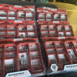 Juego De Puntas  Milwaukee 74 Piezas 