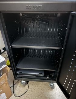 Luxor LLTM30-B 30 Tablet/Chromebook Charging Rolling Cart $300
