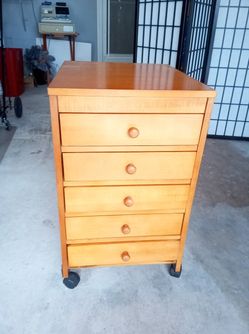 Cute Wooden 5 Drawer Cabinet
