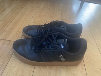 ADIDAS Size 9 Women’s Shoes 