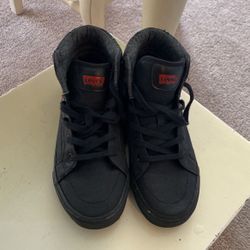 Shoes Levi’s Size 5 