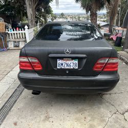 2000 Mercedes-Benz CLK-Class