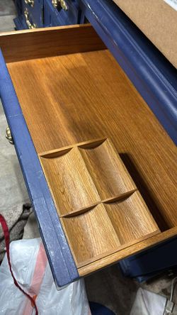 Side Bar/ Dresser