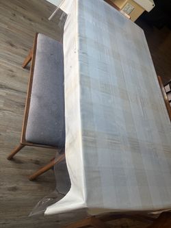 Table with Bench