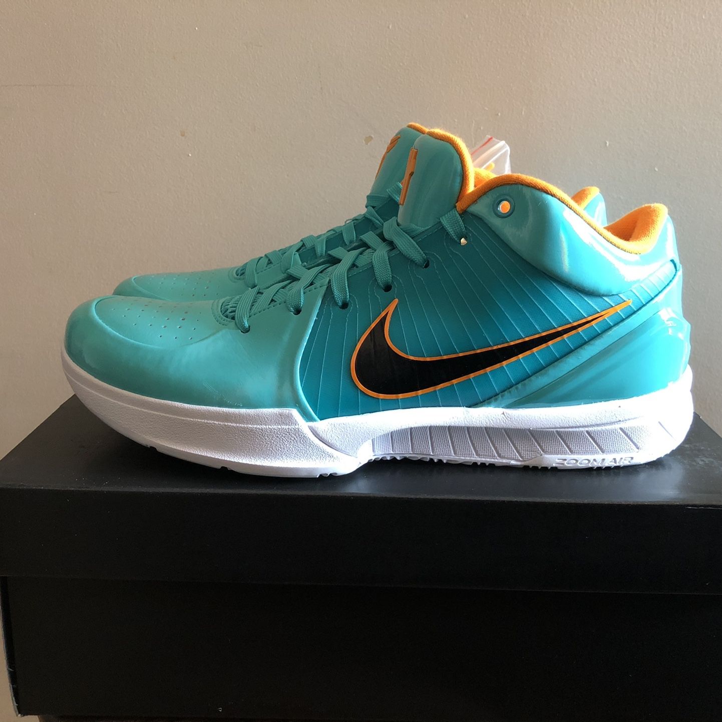 Nike Kobe 4 Protro Undefeated San Antonio Spurs Size 10.5 Brand 