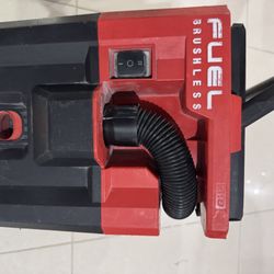 Milwaukee M18 Fuel Vacuum the Larger 2.5 Gallon Model