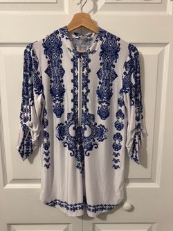 White & Blue Paisley Print Zip-Front Tunic size