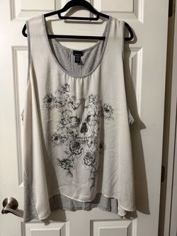 Torrid 5 Skull and Roses Graphic Tank Top