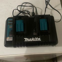 Makita Double Rapid Charger With USB Aux 