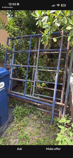Steel Scaffolding Frames (Set of 4)