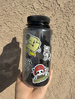 SUPREME®/NALGENE® CHARACTERS 32 OZ. BOTTLE - SMOKE