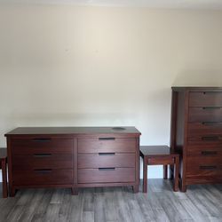 Solid Wood Furniture 