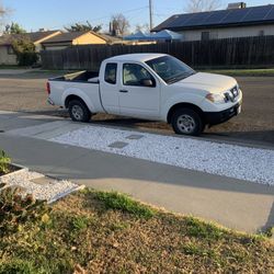2015 NISSAN FRONTIER 